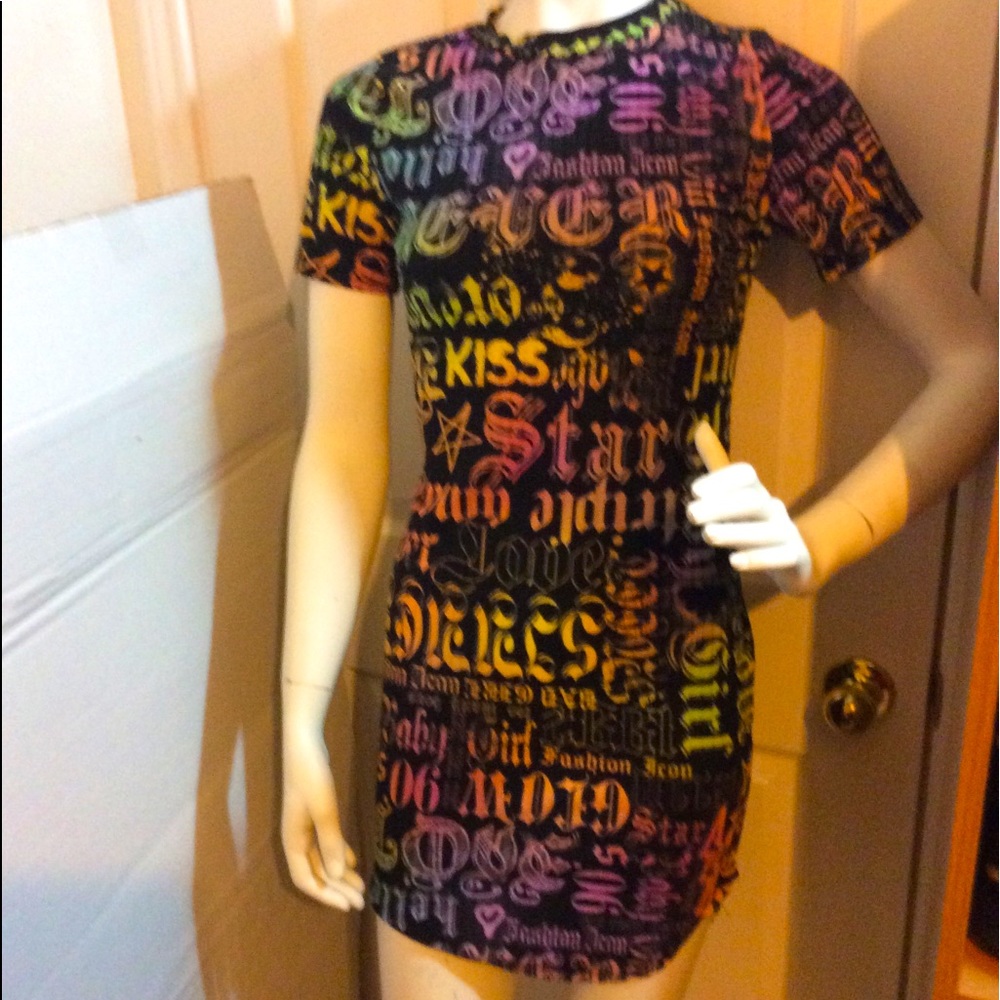 Love Short Sleeves Dress